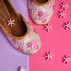 Pink Rosa Glittery Floral Motif Juttis