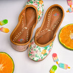 White Margarita Floral Print Juttis