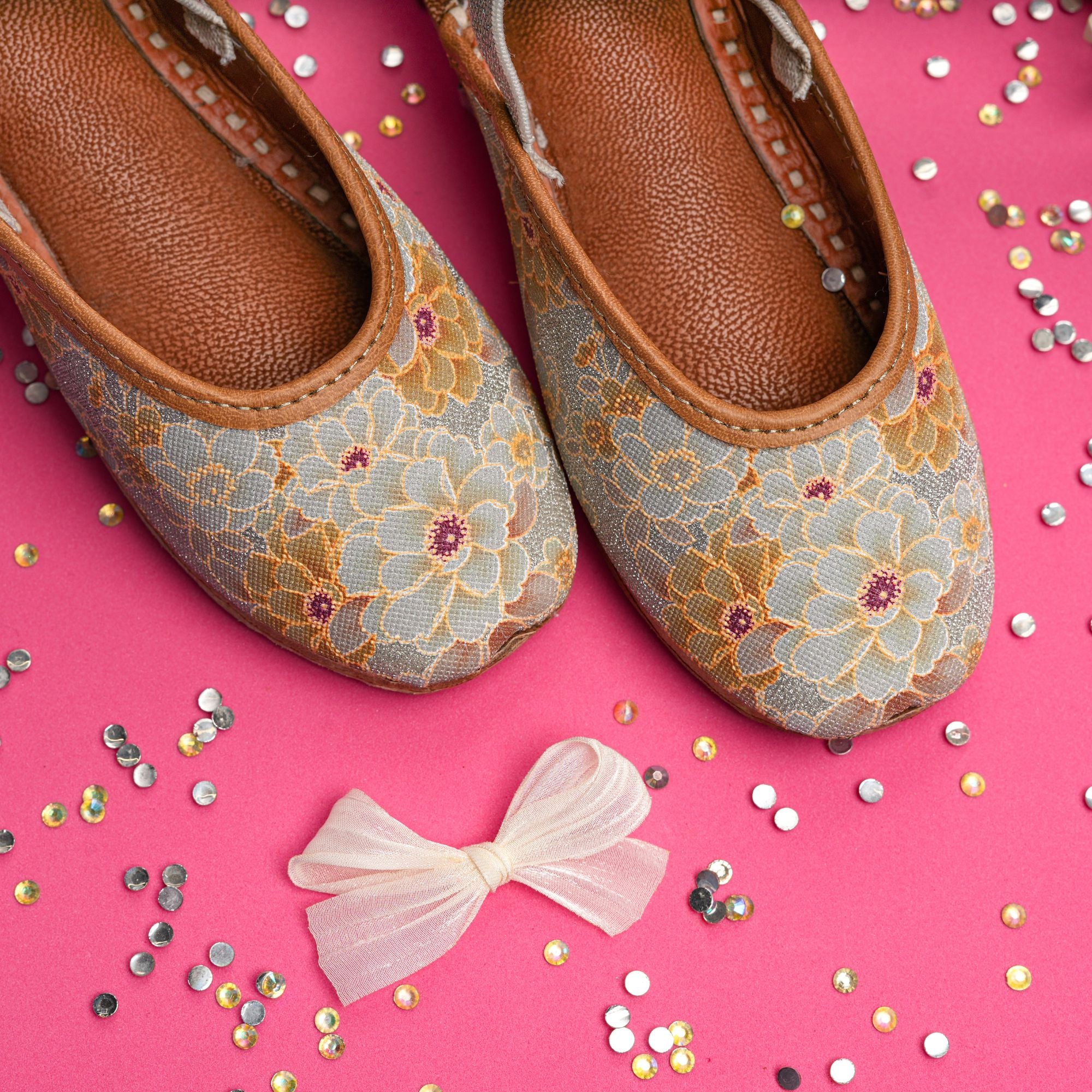 Yellow Girasol Shimmery Floral Pattern Flat Mules