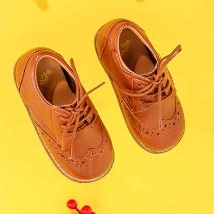 Tan- lace up shoes