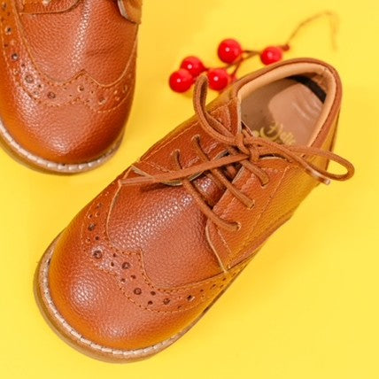 Tan- lace up shoes