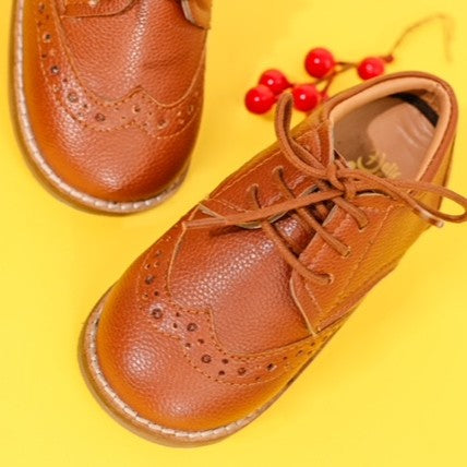 Tan- lace up shoes